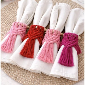 Boho Macrame Napkin Ring Set, Romantic Table Decor, Handmade Napkin Holders for Weddings & Events, Set of 4