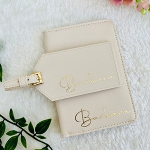 Gepersonaliseerde paspoorthouderset, gepersonaliseerde paspoorthoes, gepersonaliseerd bagagelabel, reisset, cadeau bruidsmeisje, cadeau voor haar, bruiloft