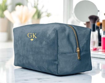 Personalised velvet toiletry case, wash bag, personalised initials makeup bag for her, valentines day gift, monogrammed gift, gift for her