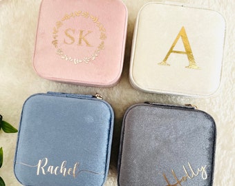 Personalised Velvet Jewelry Box Girls Jewelry box Velvet surface jewelry box Jewelry case, Travel jewelry box with name, Bridesmaid proposal