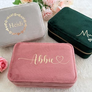 HOHE Qualität personalisierte Samt Reise Schmuckschatulle, Schmuckschatulle Fall, Brautjungfer Vorschlag Geschenk, Brautparty Geschenk, Geburtstagsgeschenk für Sie