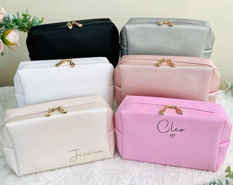 Personalised Makeup Bag | Toiletry Bag | Bridesmaid Bag | bridesmaid Proposal | Personalised Clutch | Cosmetic Bag Pouch | Be My Bridesmaid