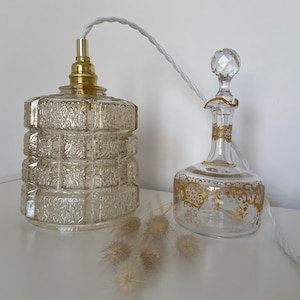 Tragbare Lampe mit Vintage-Bernsteinglaskugel