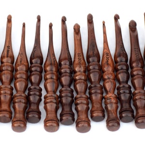 Wooden crochet hook set 3mm to 12mm For knitting and crochet Ergonomic crochet hook Knitting Needle/Craft Yarn weave