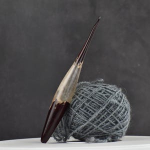 Virknål i rosenträharts: Ergonomiskt handtag, storlekar 3-12 mm