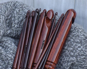 Ergonomic Wooden crochet hooks Set of 15 Natural Rosewood crochet hooks set Wooden yarn handled Engraved with Sizes - Best idea for gift