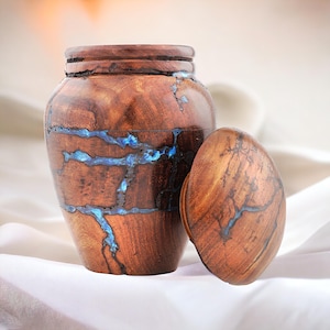 Wooden Keepsake Urns Small Cremation Urns Mini Urns for Human Ashes  Small Urns for Men & Women Honor Your Loved One with Small Cremation