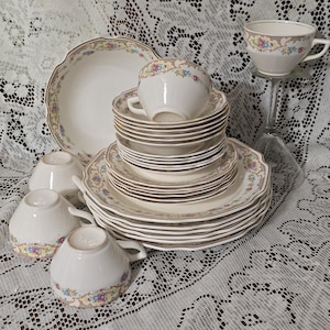 Mount Clemens Vintage &quot;Mildred&quot; China set. Floral design with gold accenting. 6 place settings. Price lowered