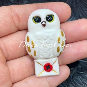 Snow Owl with Letter Clay Bow Center Embellishment