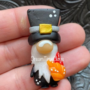 Pilgrim Gnome Clay Bow Center Embellishment