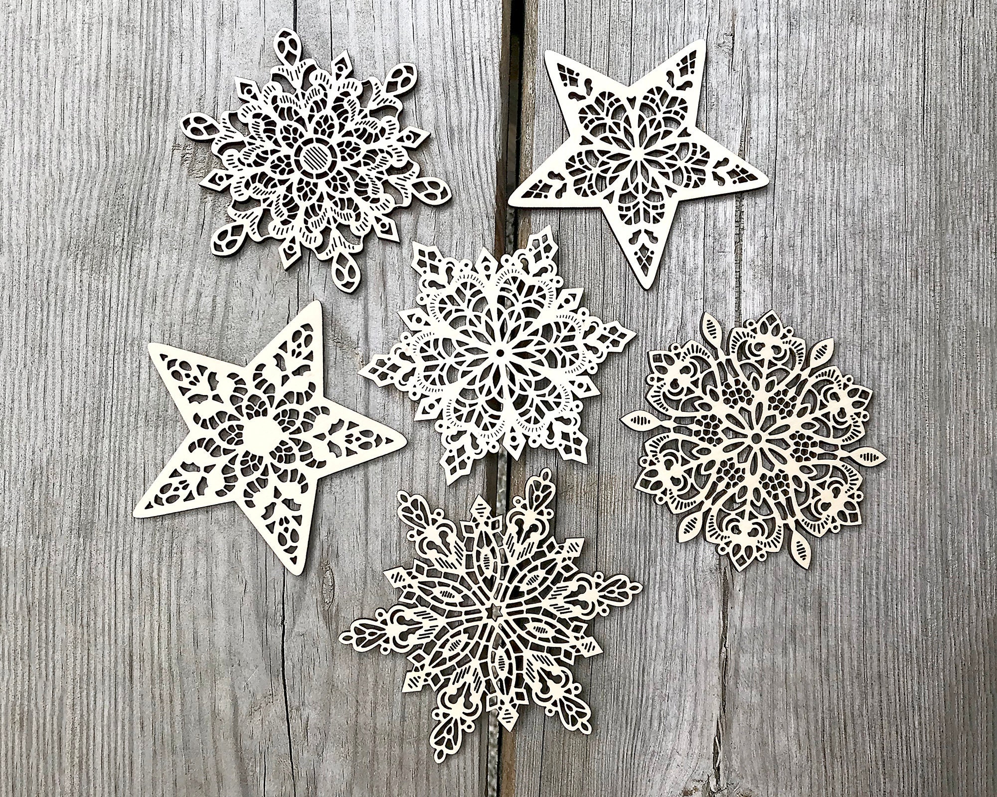 Wooden Snowflake Christmas Ornaments Set of 25 For Sale – Church