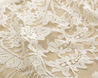 Chantilly lace for bride and guest, blue or white. Height 100cm