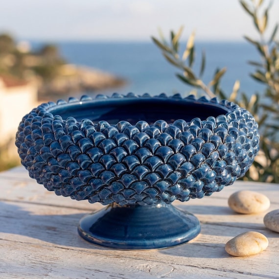 Handgemachte Blaue Pinecone Keramikschüssel, sizilianische italienische Keramik, Caltagirone Art (Ø 25-33 cm)
