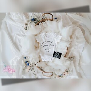 Faire-part de grossesse minimaliste, faire-part de bébé floral neutre, modèle de carte numérique personnalisé neutre, fleur naturelle MODIFIABLE
