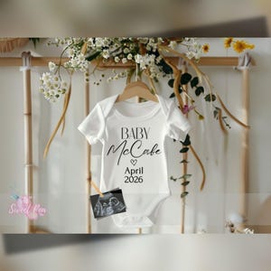 Faire-part de grossesse minimaliste, faire-part de bébé numérique floral neutre, modèle de carte numérique personnalisé neutre, bébé fleur naturelle