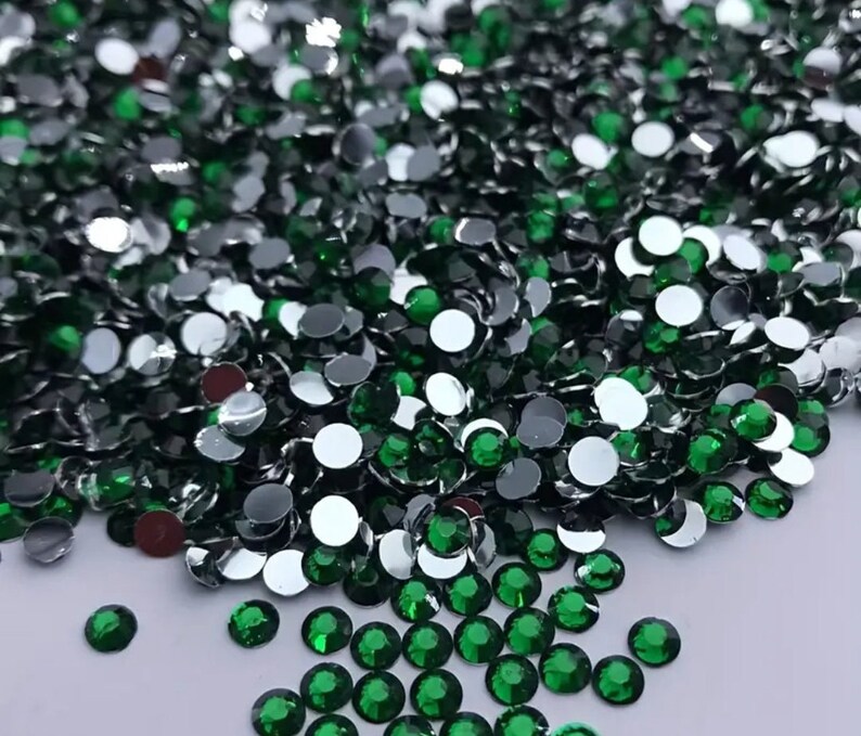 Pedrería pedrería 2 mm pedrería 100 piezas piedras DIY piedras brillantes elección de color Verde