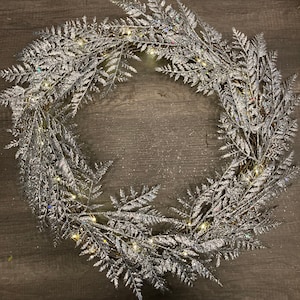 Silvery-Sparkly Fern Holiday Door Wreath | Festive Christmas Wreath | Classic Door Hanger