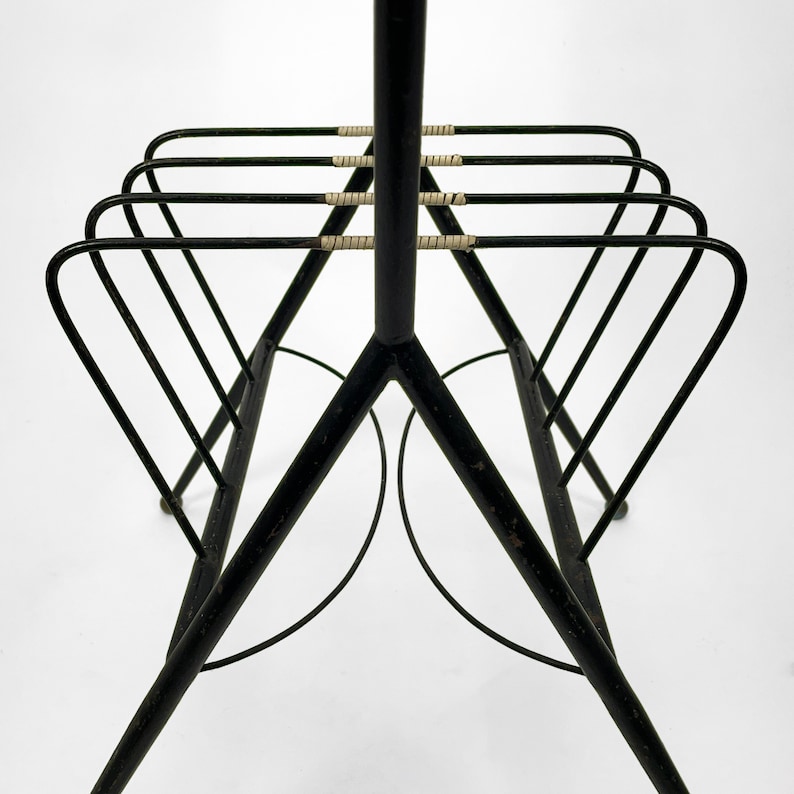 Vintage Italian Mid Century Modern Magazine Rack in Metal with Brass Details. Italy 1950s image 6