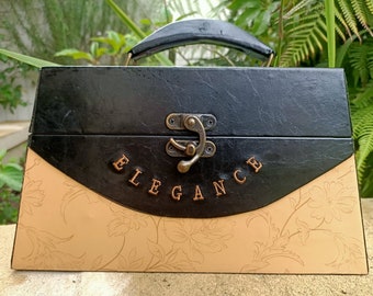 Retro SOLID Vintage Shoe Bag - wooden case