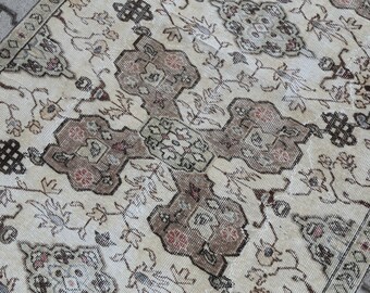 Handmade Turkish Oushak Rug 4x7: Distressed Neutral Wool Cotton Blend