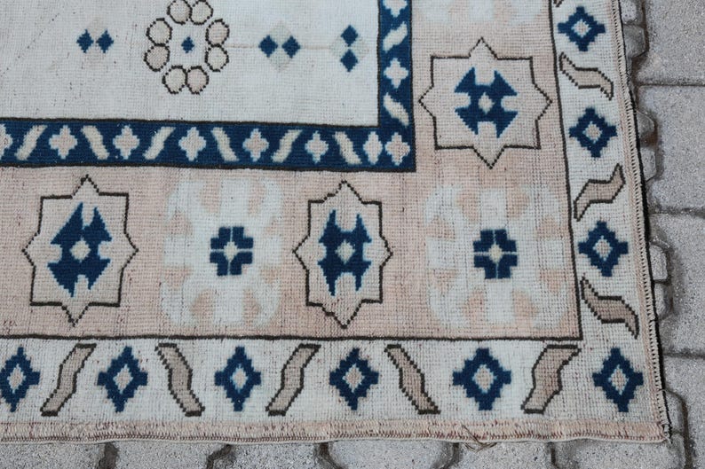 6x8 Rug, Unique Turkish Antique Vintage Rug, 6x8 Anatolian Rug, Cream