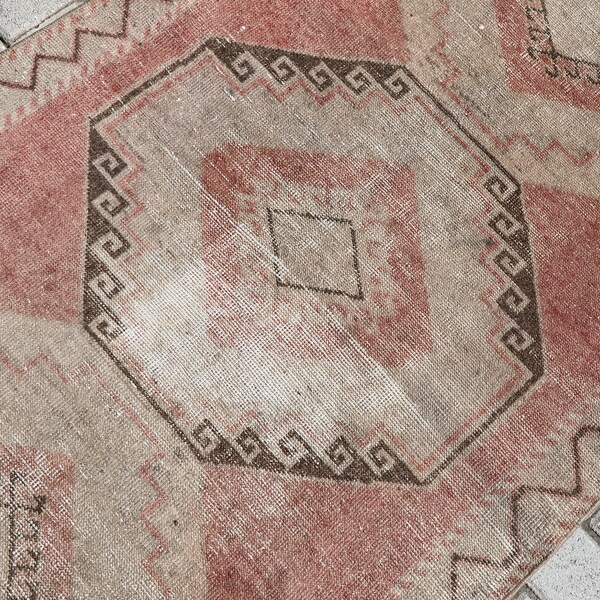 Corridor Rug, 4x11 Runner Rug, Turkish Runner 4x11, Faded Rug, Kitchen Rug, Handmade Old Runner, Vintage Oushak Rug, Beige, Red, Rug, 4x11