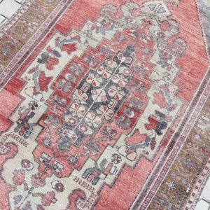 4x9 Rug, 4x9 Turkish Rug, Oushak Rug Runner, 4x9 Vintage Rug, Boho Rug, 4x9 Area Rug, Eclectic Rug, Faded-Muted Rug, Antique Rug, Rug, 4x9