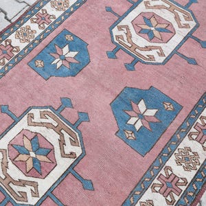 Vintage Turkish Wool Rug (4.7x7.3 ft): Pink & Blue Oushak Bohemian Rug
