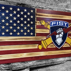 FISTer (13F) Army Fire Support Specialists USA Wooden American Flag - Rustic Wall Art - USA Banner - Handmade Gift - Plaque - Personalized