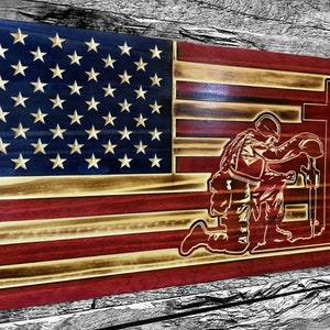 Kneeling Soldier at Cross USA Wooden American Flag - Rustic Wall Art - USA Banner - Handmade Gift - Plaque - Personalized - Custom