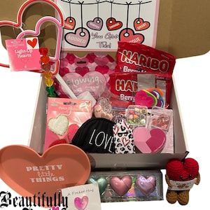 Heart themed care package, collage care package, Uplifting care package, gift for her, You got this, Motivational gift set, love gift