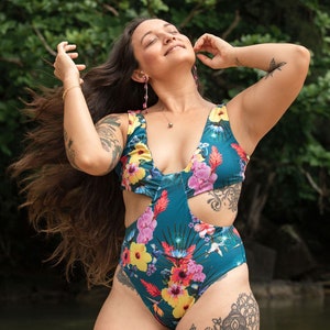 Reversible umweltfreundlicher Einteiler, Aktive Bademode, floral monokini, lebhafter Print Bikini, blau ein Stück. Marineblaues Einzelstück. Bild 1