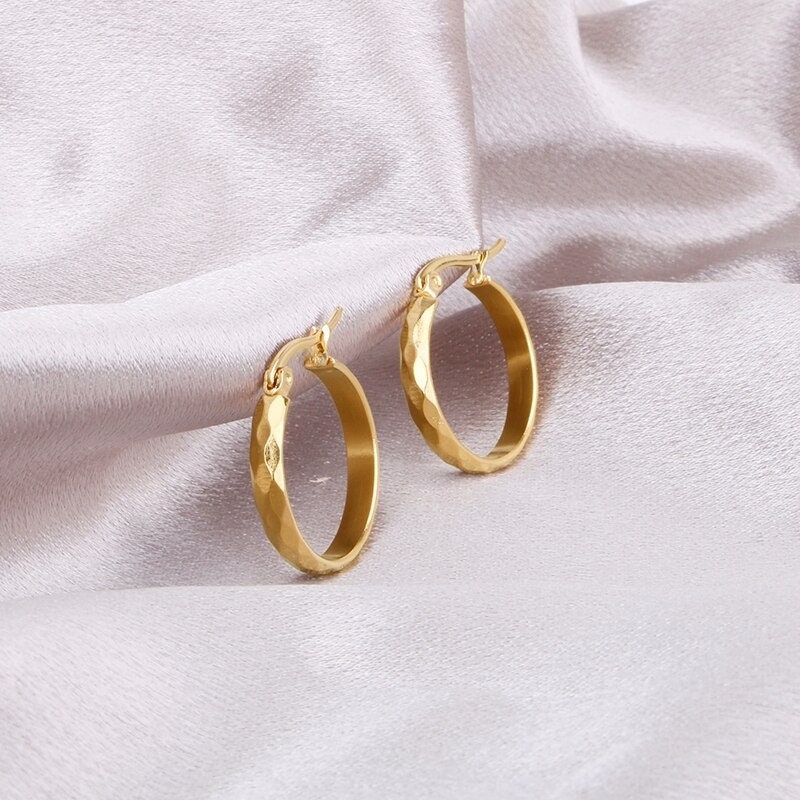 Handmade Double Helix Minimalist Dangle Earrings – Gifts for Designers