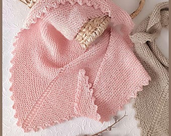 Patrón Chal Bufanda Punto Bobo - Tutorial Tejer dos agujas Chal Triangular - PDF con Videos Paso a Paso. Tutorial de tejido chal fácil.