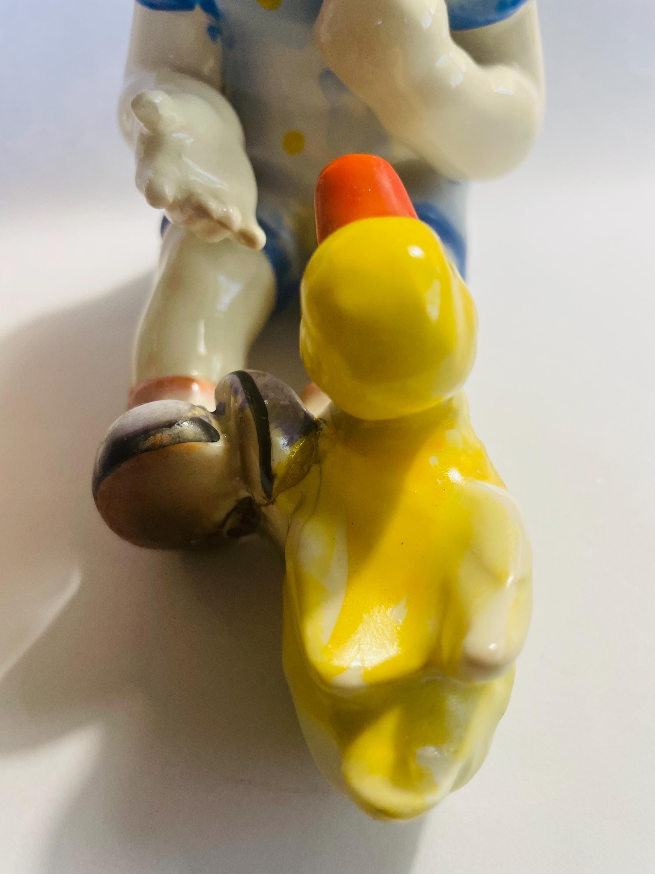 往年のラグビープレイヤーの　陶器製の人形 Vintage (1950s) Boy With Duck Ceramic Figure (made in Japan