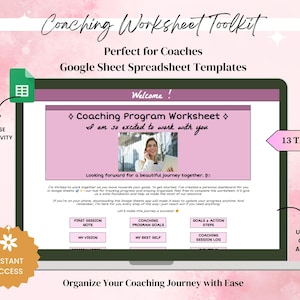 Könnte beinhalten: Ein rosa-weißer Computerbildschirm zeigt eine Google Sheet-Tabellenvorlage für Coaches. Der Bildschirm zeigt eine Willkommensnachricht und eine Liste von 13 Registerkarten, darunter "Erste Sitzung - Notiz", "Coaching-Programmziele" und "Ziele & Maßnahmenschritte". Der Text "Organisieren Sie Ihre Coaching-Reise mit Leichtigkeit" befindet sich am unteren Bildschirmrand.