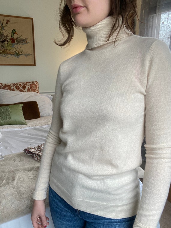 Bloomingdale’s Cream Cashmere Turtleneck/ S /Wome… - image 1