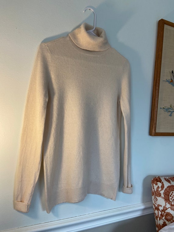 Bloomingdale’s Cream Cashmere Turtleneck/ S /Wome… - image 2