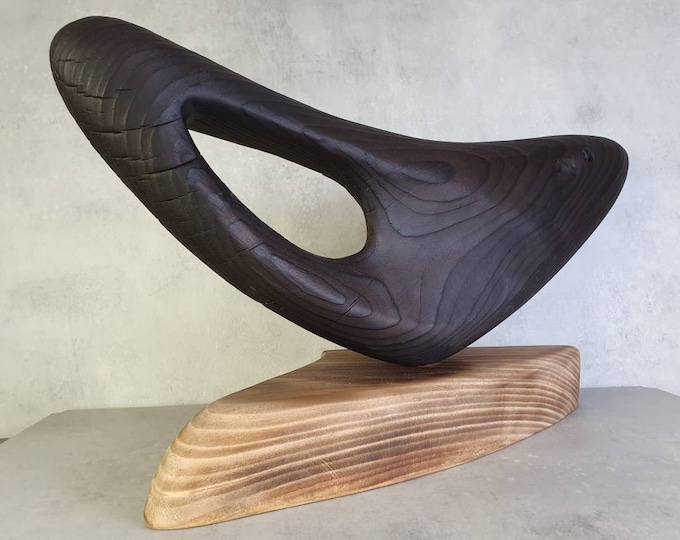 Featured listing image: Scultura minimalista, scultura da tavolo in legno bruciato wabi-sabi con tecnica yakisugi, dello scultore italiano Dean Marino