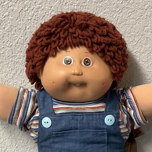 Vintage Cabbage Patch Kid Boy Rude włosy brązowe oczy forma na głowę #5 1985 kolekcjonerskie lalki prezenty dla chłopców tata syn dziewczyny mama córka on jej