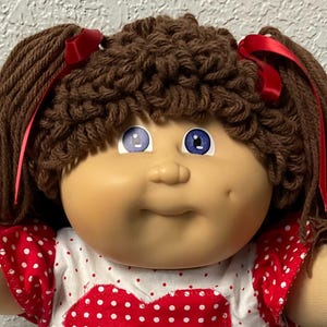 Vintage Cabbage Patch Kid Girl Hard To Find Violet Eyes Brown Poodle Hair Head Mold #3 1985 Collectibles Gifts For Girls Daughter Sister Mom