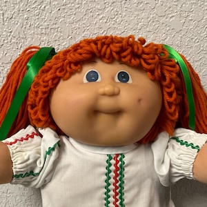 SÄLLSYNT VTG Cabbage Patch Kid Flicka Tri-Ang Stamtavla (Sydafrika) Rött Hår Blå Ögon Huvudform #3 1984 Gåvor Till Flickor Dotter Syster Mamma Henne