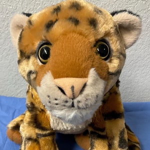 Wild Republic Clouded Leopard Plush Toys Stuffed Animals Cuddlekins Cat lovers plushies Gifts For Girls Boys Him Her Mom Daughter Sister