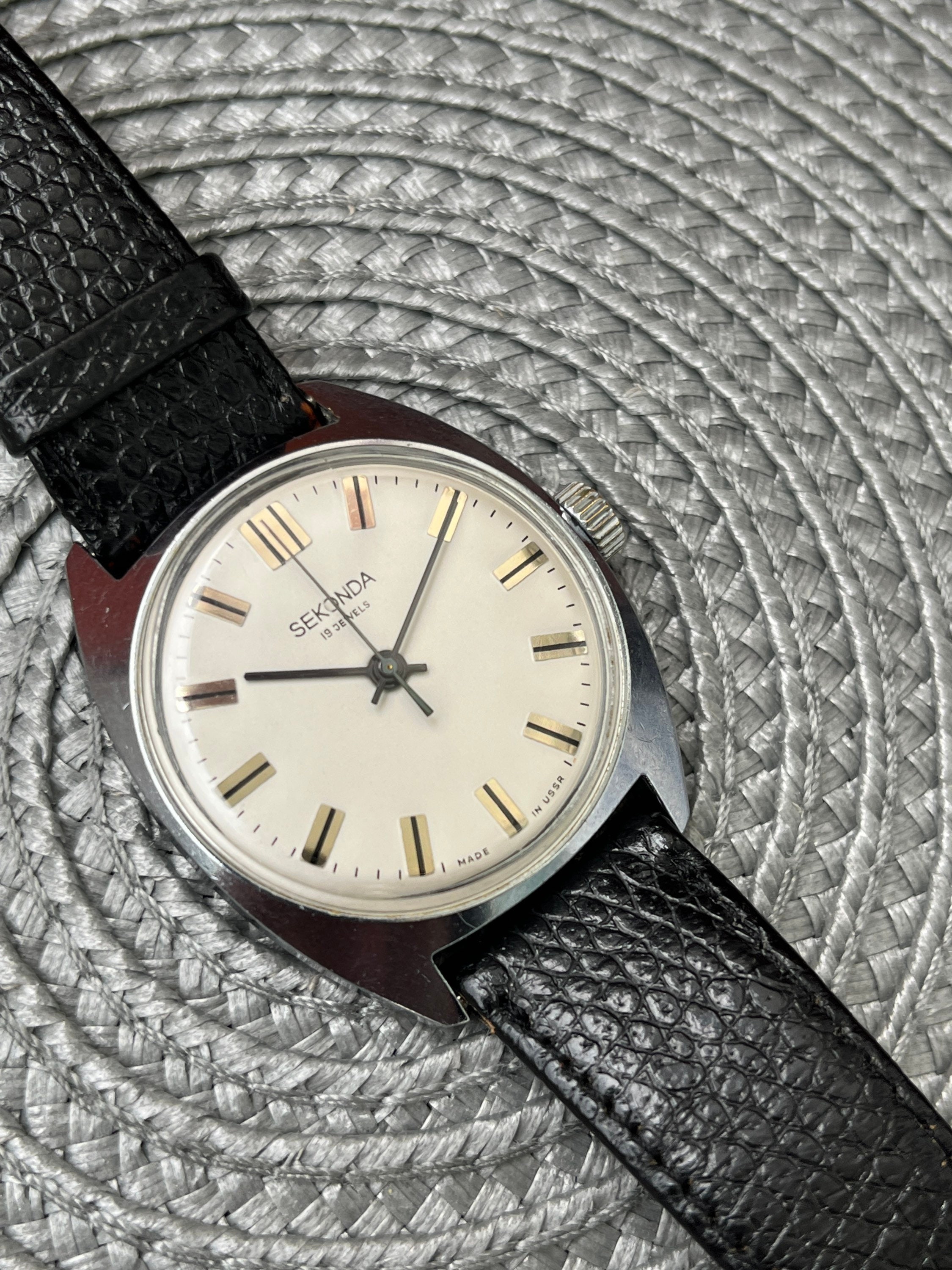 Rare sekonda watches discount