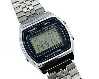 Rare montre chrono vintage Casio 106 S001 numérique