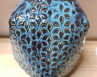 Origami Vase: Flower Vessels