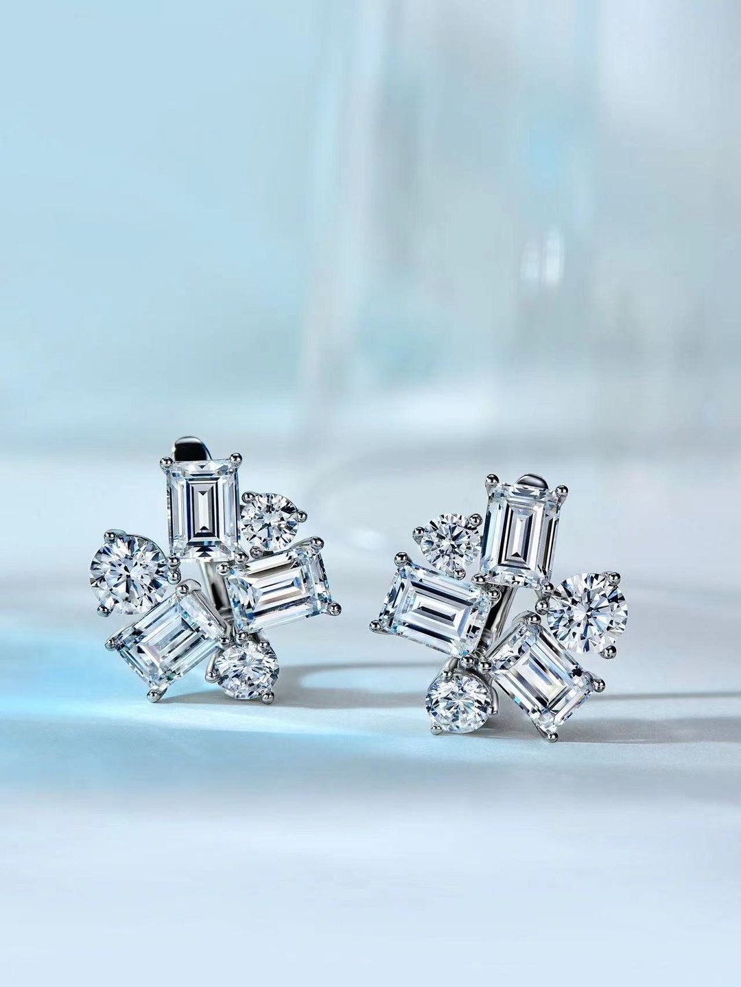 Boucle D'oreille Cartilage – Flocon De Neige Zircone – Barre Mini Clou – Neuf Sans Emballage