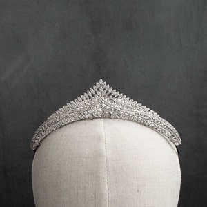 Elegant Bridal Tiara with Zircon | Luxurious 24K White Gold Plated Wedding Headpiece Wedding gift