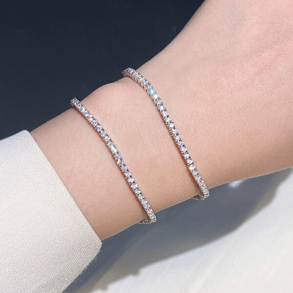 Bracelet tennis de haute qualité, bracelet de mariée en diamants, lié à une chaîne en or blanc 18 carats plaquée argent s925. Cadeau pour elle