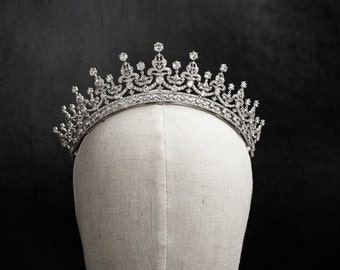 Regal Bridal Tiara - Queen-Inspired Design, Natural Zircon, White Gold Plated - Elegant Wedding Gift